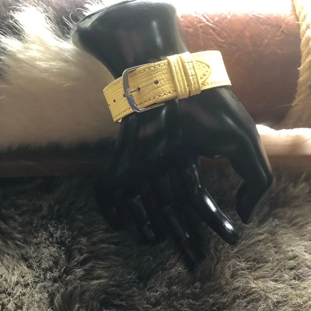 Vintage 80s ladies Cheval lemon rivoli stone genuine leather band watch